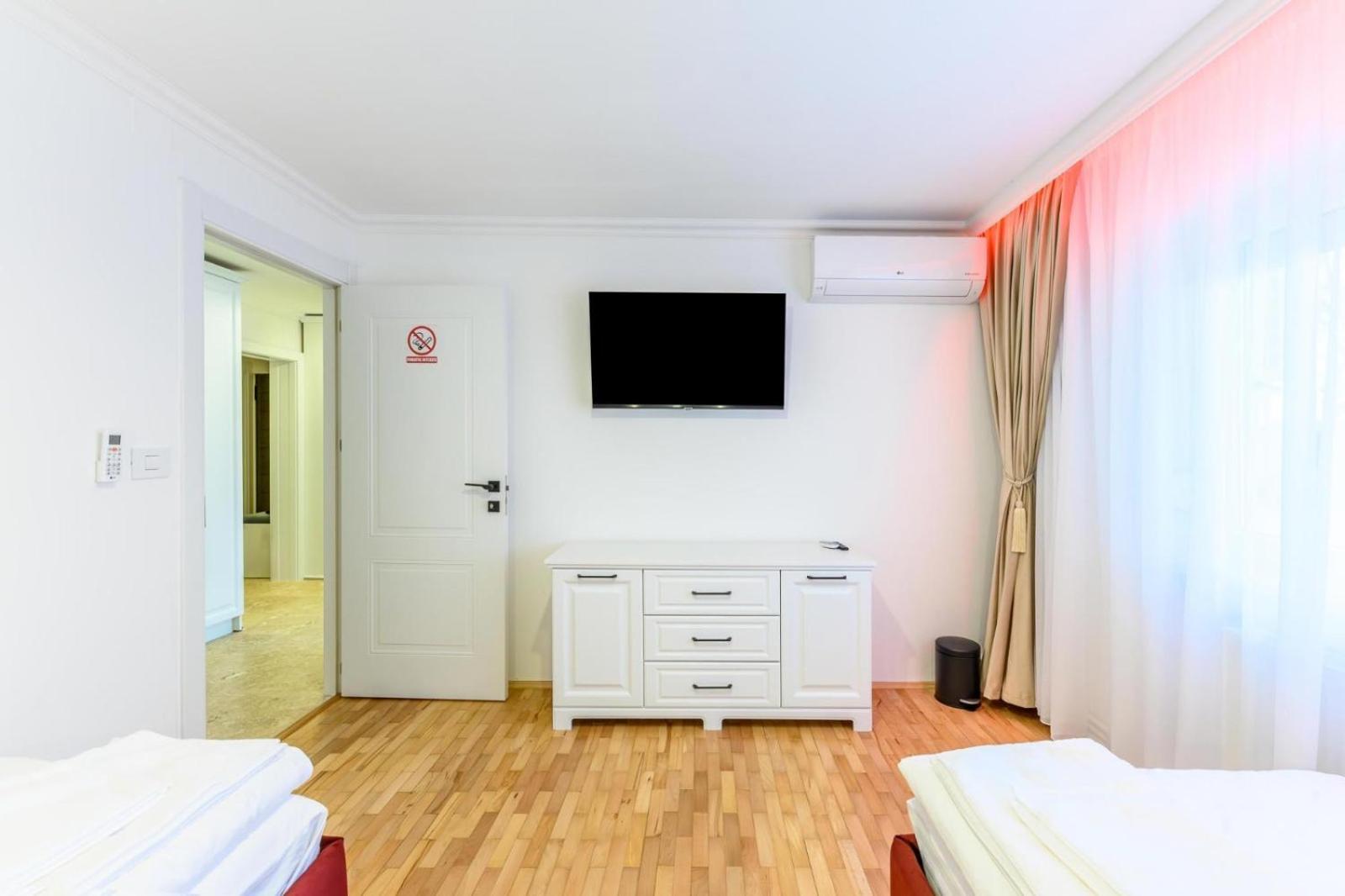 Five Stars Apartment Τιμισοάρα Εξωτερικό φωτογραφία
