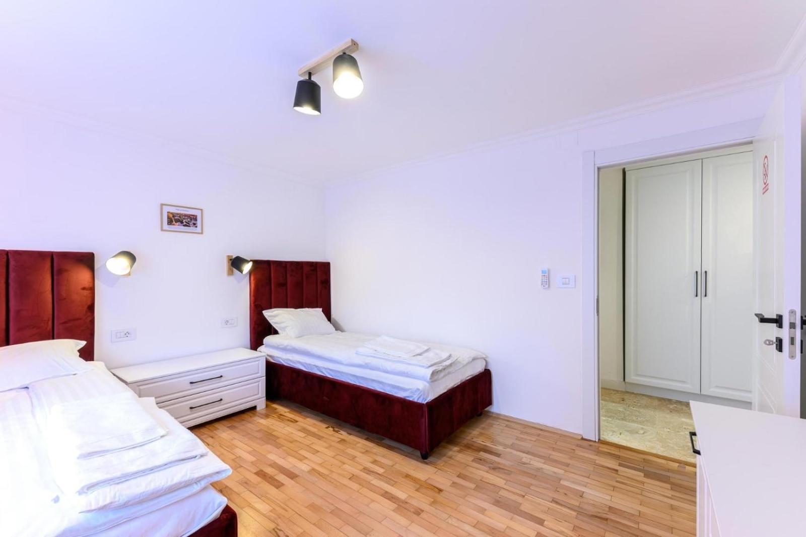 Five Stars Apartment Τιμισοάρα Εξωτερικό φωτογραφία