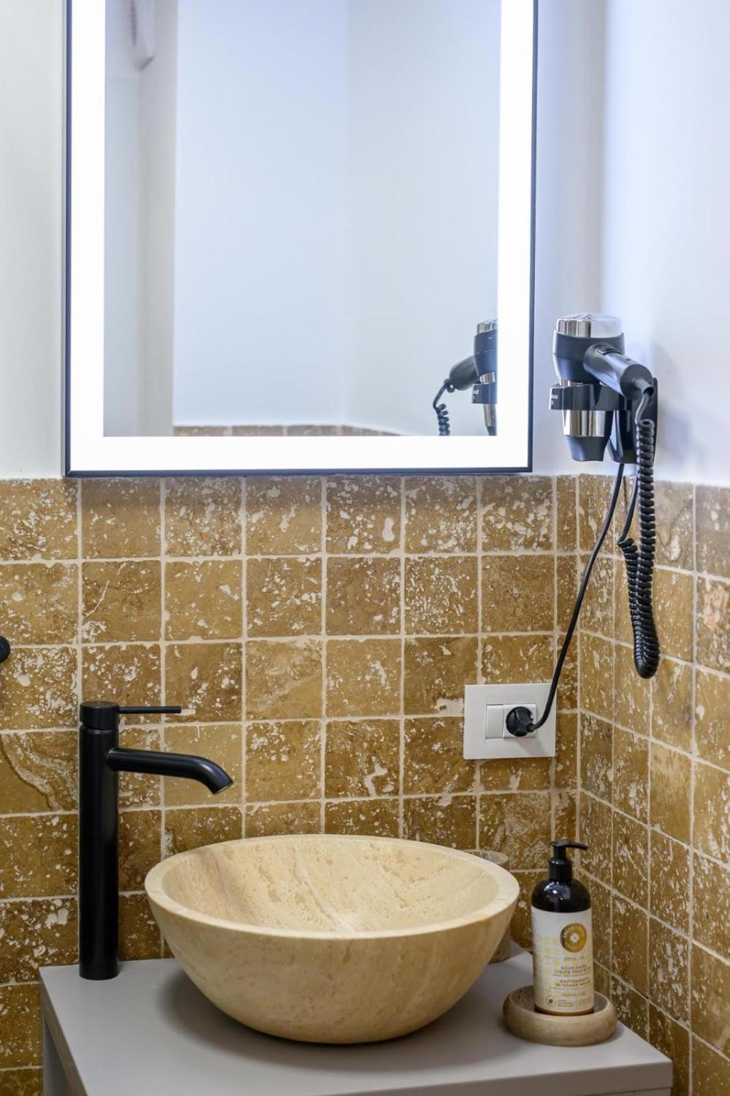 Five Stars Apartment Τιμισοάρα Εξωτερικό φωτογραφία