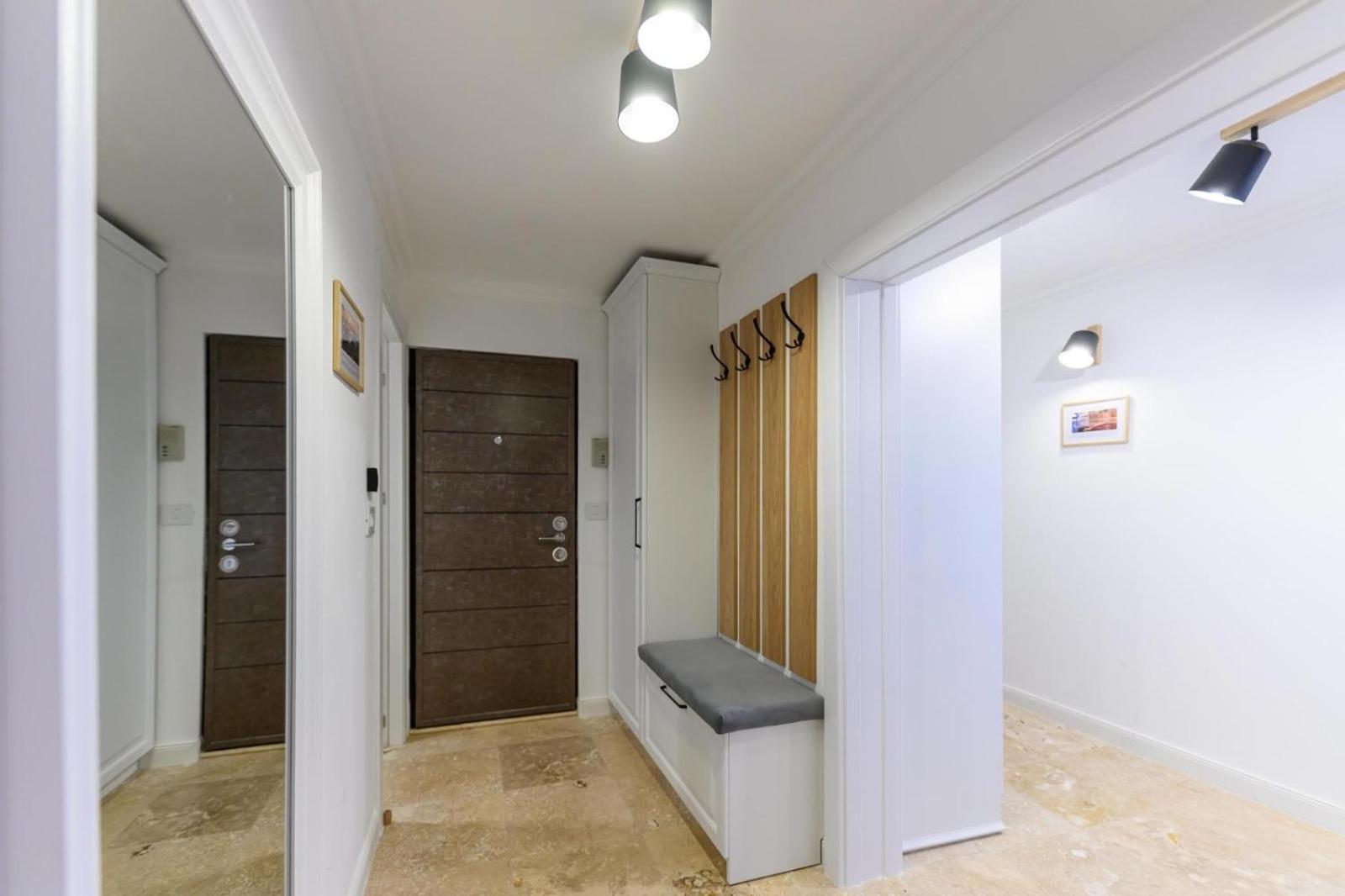 Five Stars Apartment Τιμισοάρα Εξωτερικό φωτογραφία